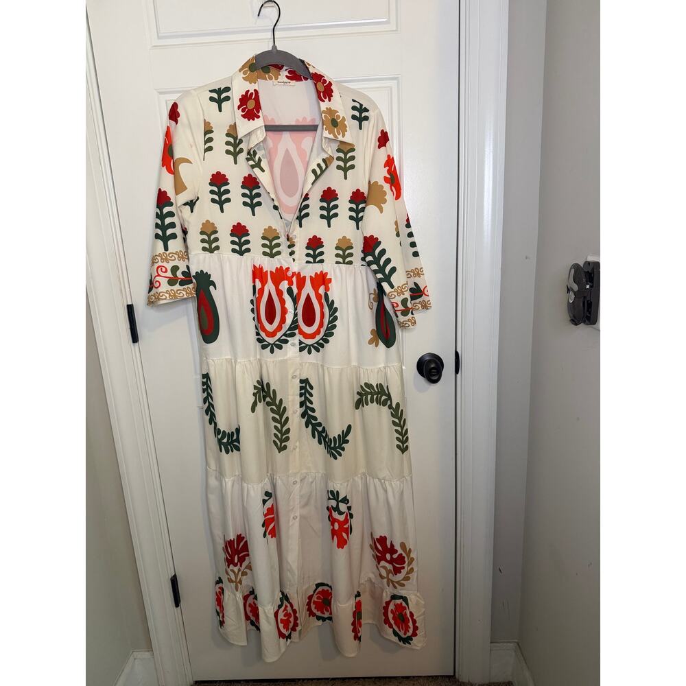 Sunday Up Medium Cream dress with Floral Accents 3/4 sleeve lightweight